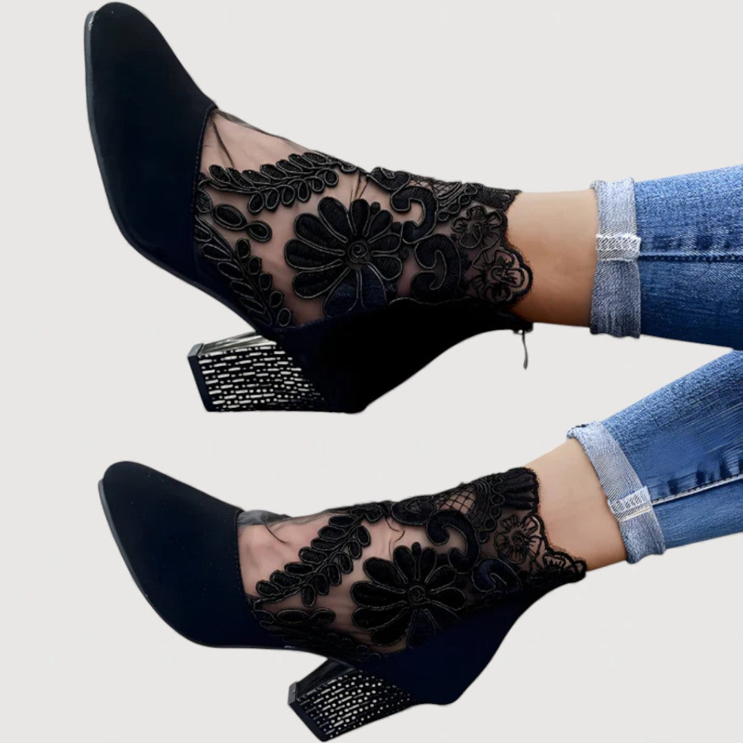 Zariah – Elegant Lace Heels